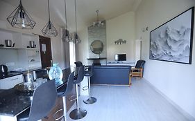 Two Seas Residence - Boutique Residences