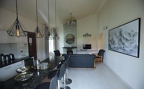 Two Seas Residence - Boutique Residences